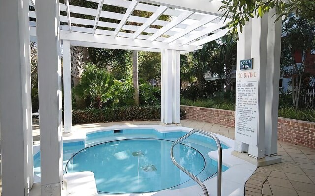 Le Jardin 158 - 3BR 3.5ba -