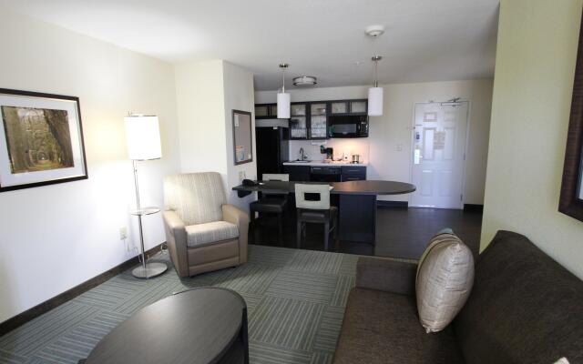 Candlewood Suites Greenville by IHG