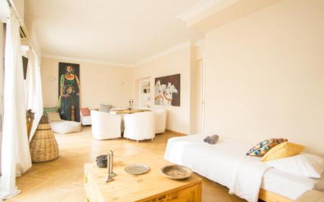 The Helios Flat