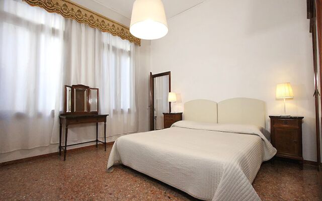 City Apartments - Malibran