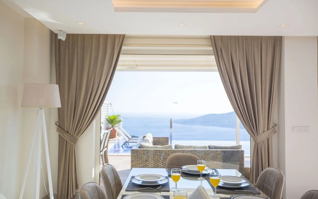 Villa Lamer by Akdenizvillam