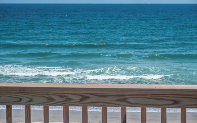 Next to Sea Gallery by Topsail Realty