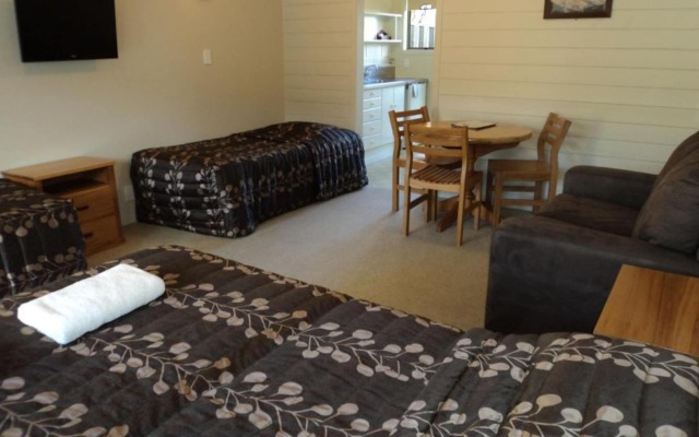 Ruapehu Mountain Motel & Lodge