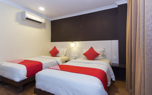 OYO 431 Hotel De Grand Orchard