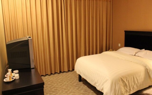 Eagle Canyon Hotel