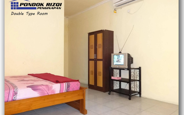 Penginapan Pondok Rizqi Syariah