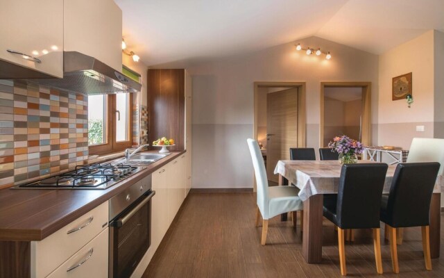 Awesome Home in Vodnjan With Wifi and 2 Bedrooms