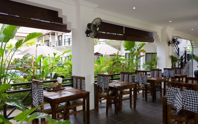 SR Sofia Villa Hotel