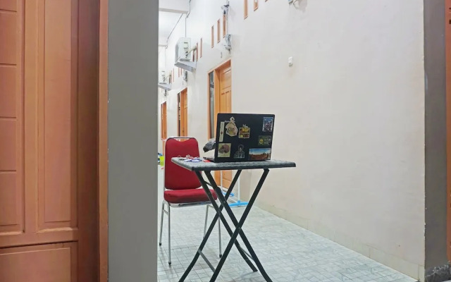 Hotel O Almeerah Homestay Syariah Near RS Hermina