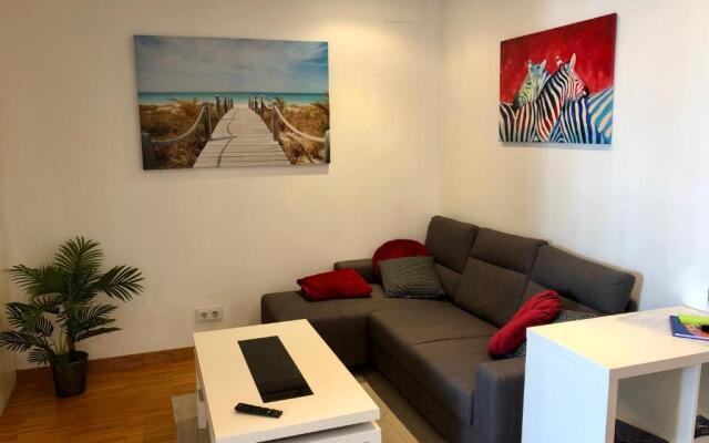 Apartamento BAIONA centro al lado parador y playa