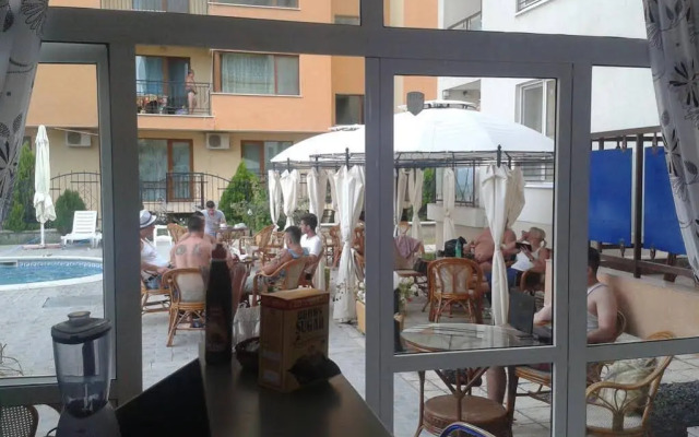 Hotel Megas