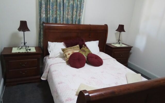 Forrest St Apartments