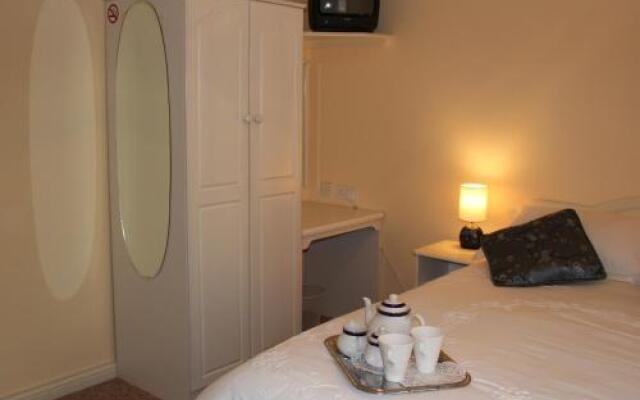Arch Guesthouse