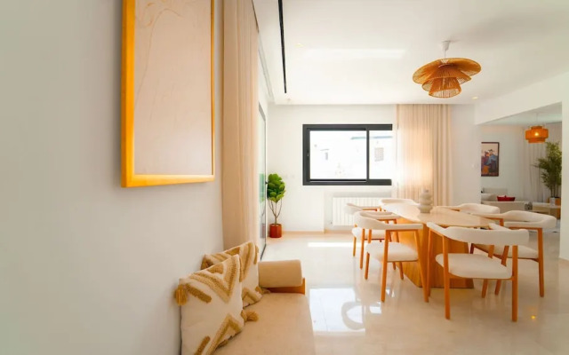 Villa Malaga Luxury for 10 in Central Marsa