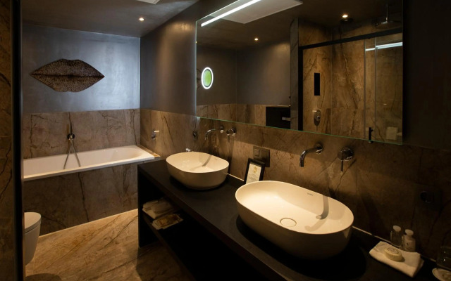 Landhuishotel & Restaurant De Bloemenbeek