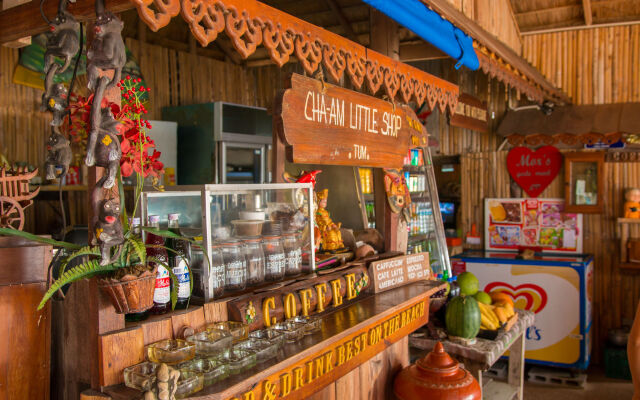 Cha-am Little Shop & Resort