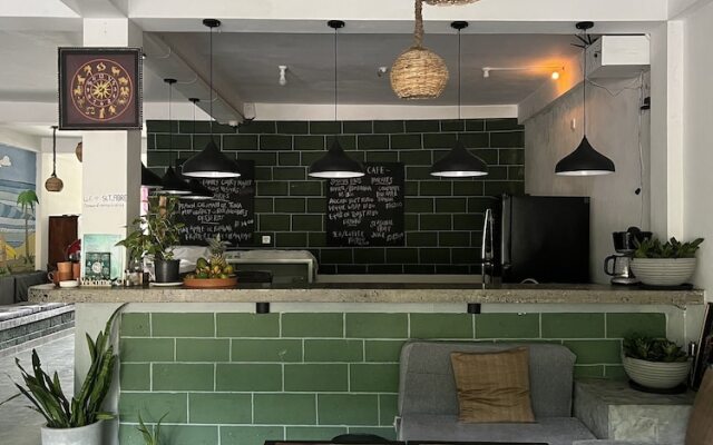 Co-Living Memories Hostel & Restaurant