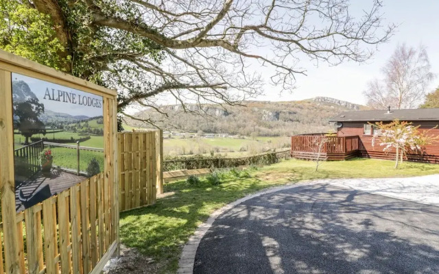 Springtime Lodge