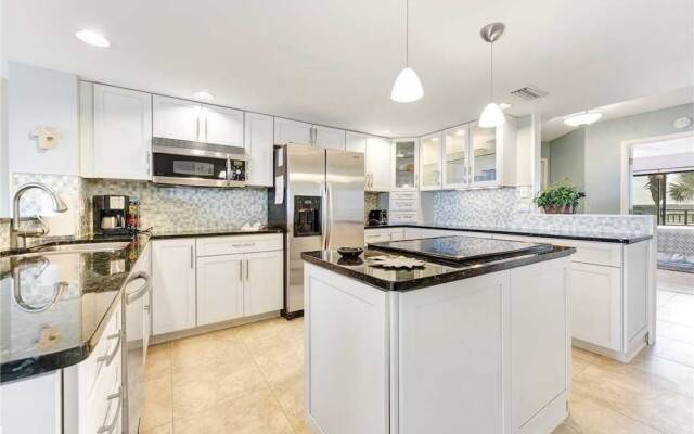 Windjammer 105 - Three Bedroom Condo