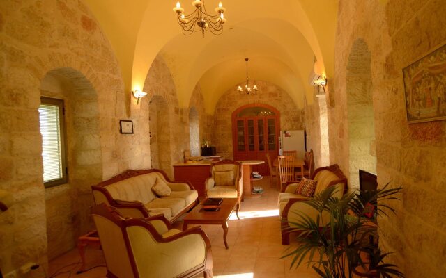 St. George’s Cathedral Pilgrim Guesthouse – Jerusalem