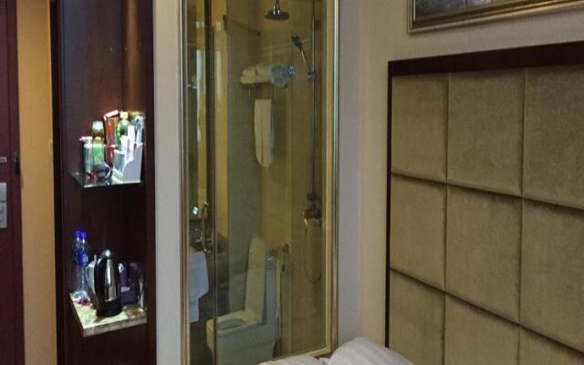 Yashengtai Senior Business Hotel