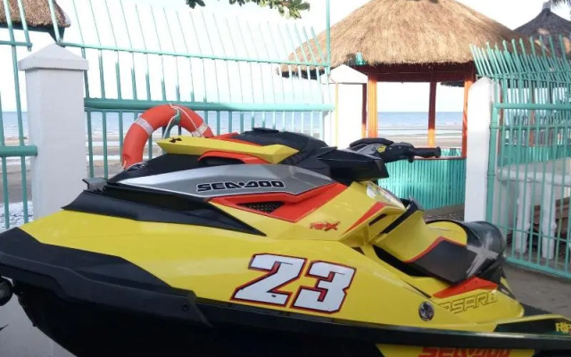 SmallFry's Beach Resort