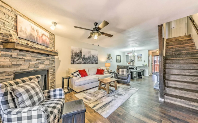 Cozy Ruidoso Condo w/ Grill & Mountain Views!