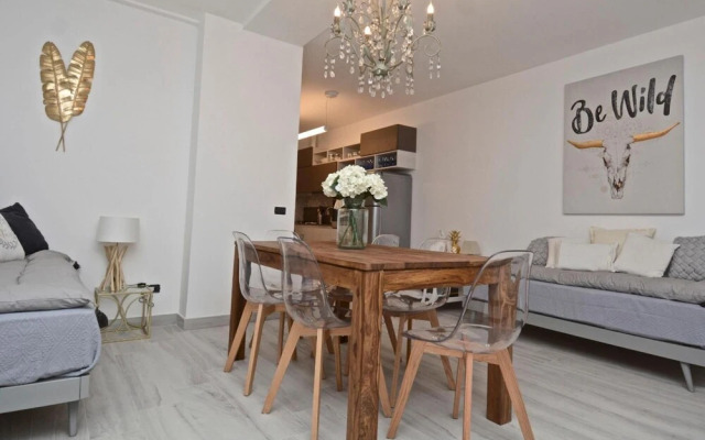 Vatican Luxury 2BD 2BA - Vatican Luxury Rizzo