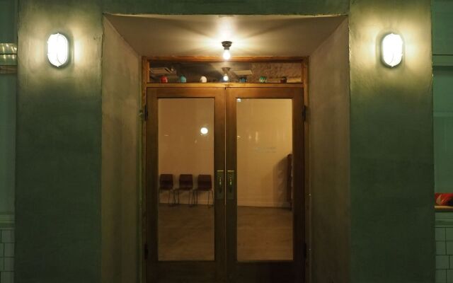 almond hostel & cafe Shibuya