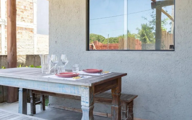 Incr vel Casa com Area Externa Particular