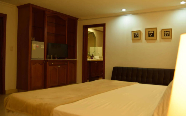 Casa Bella Suites