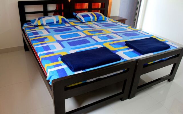 CasaMelhor Modern Appt Candolim CM080