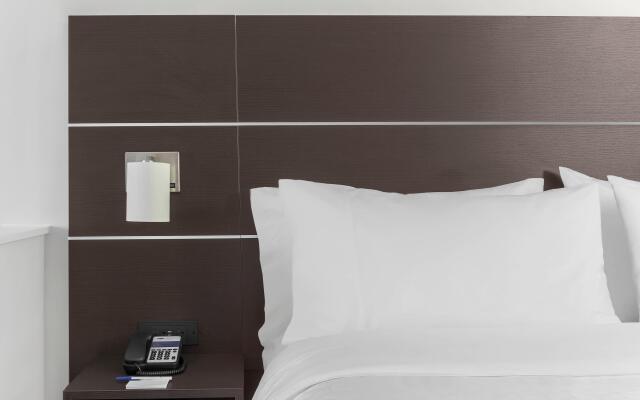Holiday Inn Express Wisconsin Dells by IHG