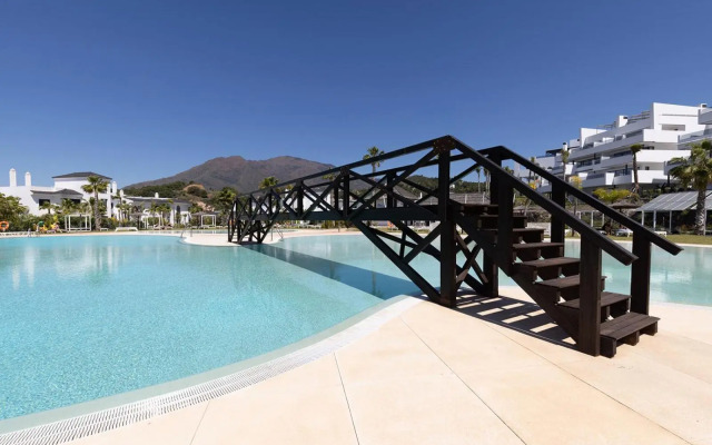 Brand New, Elegant Three Bed Apartment