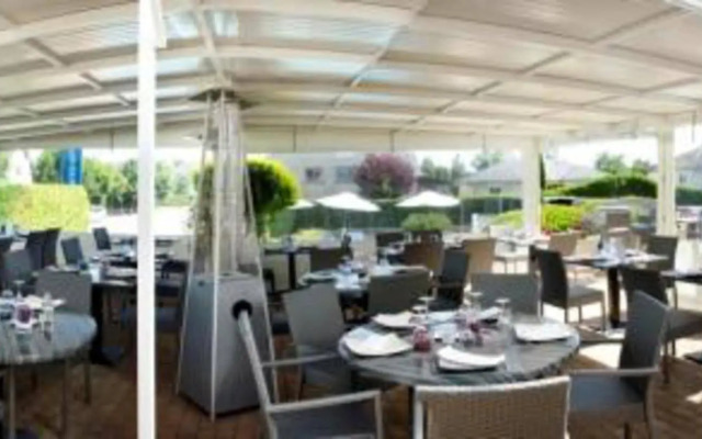HOTEL Les Peyrières