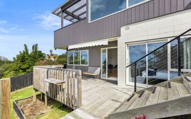 Sensational North Shore Retreat -Netflix