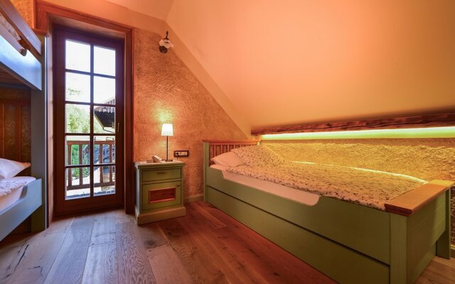 Villa Les With hot tub