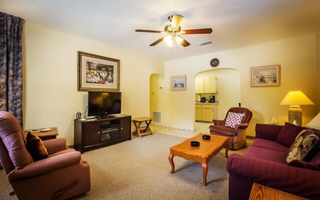 Mar Bay Motel &Suites