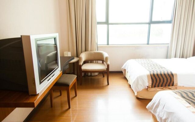 Jiakai Crown Hotel