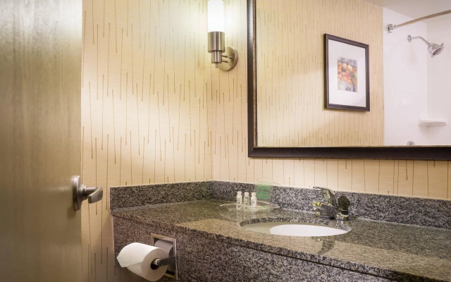 Holiday Inn Hartford Downtown Area