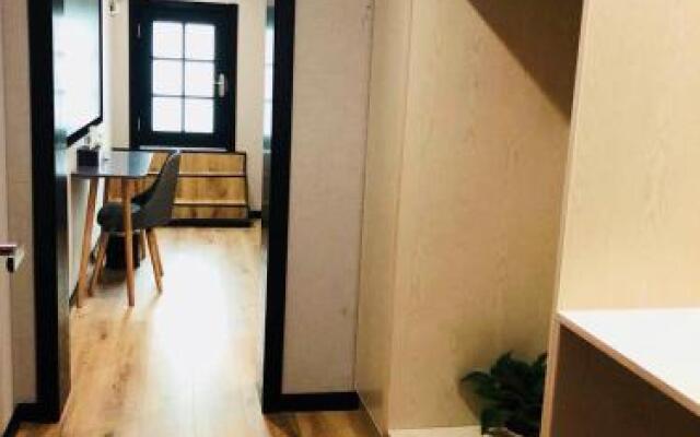 Yueming Siji 3D Cinema Hotel