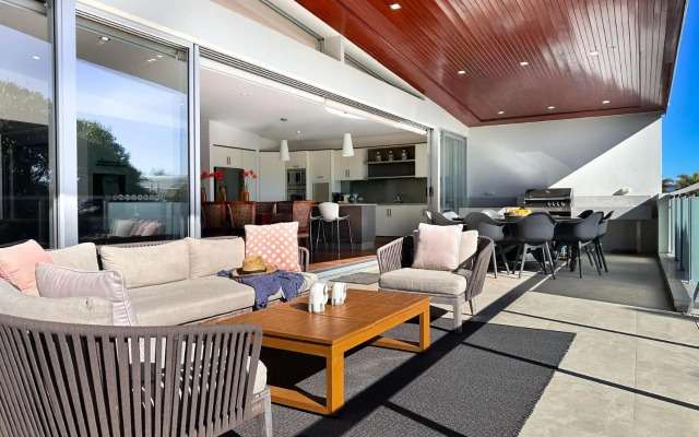 Malibu Beach House @ Corporate Boardies