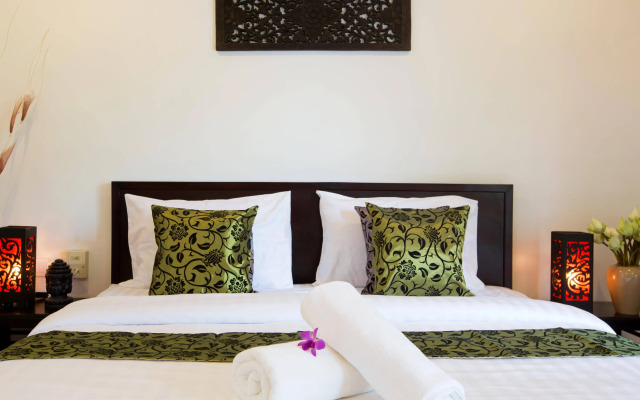 The Bayon Villa