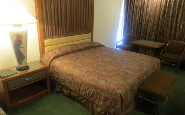Trails End Motel