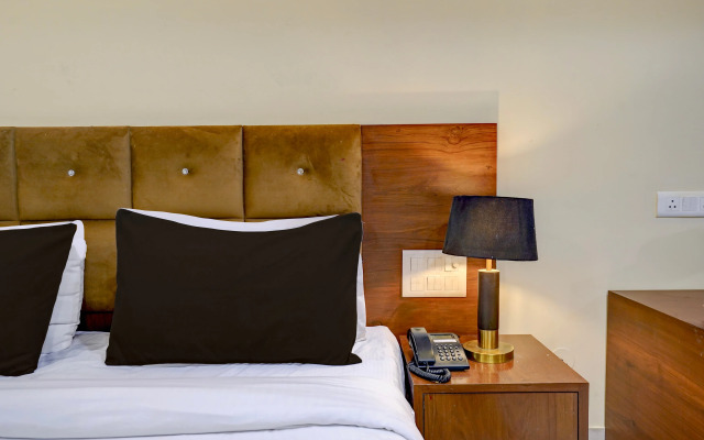 Townhouse Oak Sector 47 Near Medanta