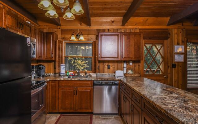 Creekside Cove 4 Bedroom House