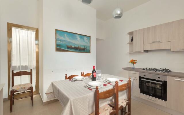 1826 Villetta Solaire