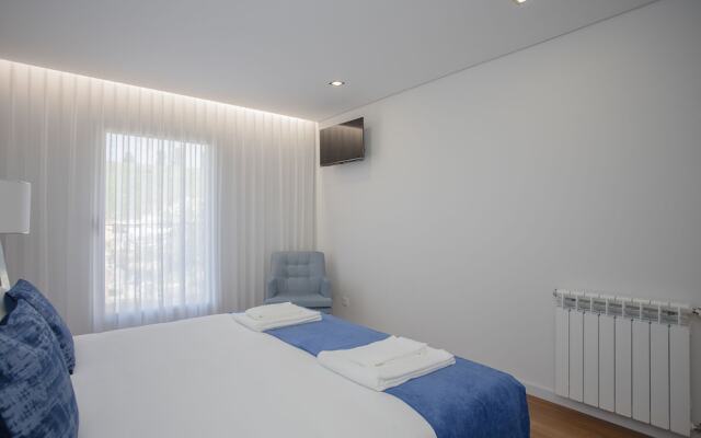 Liiiving-Luxury River View Apartment VII