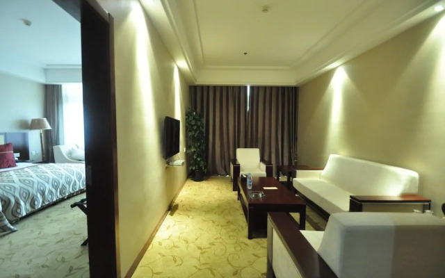 Wuhan Guochuang Chuyuan Donghu Hotel