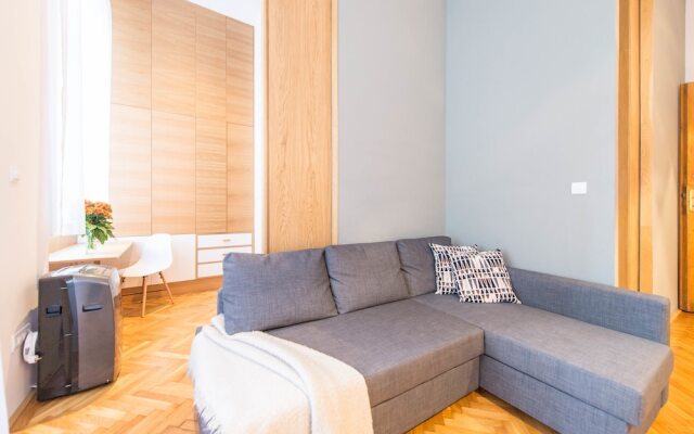 Oasis Apartments - Paulay Ede Street